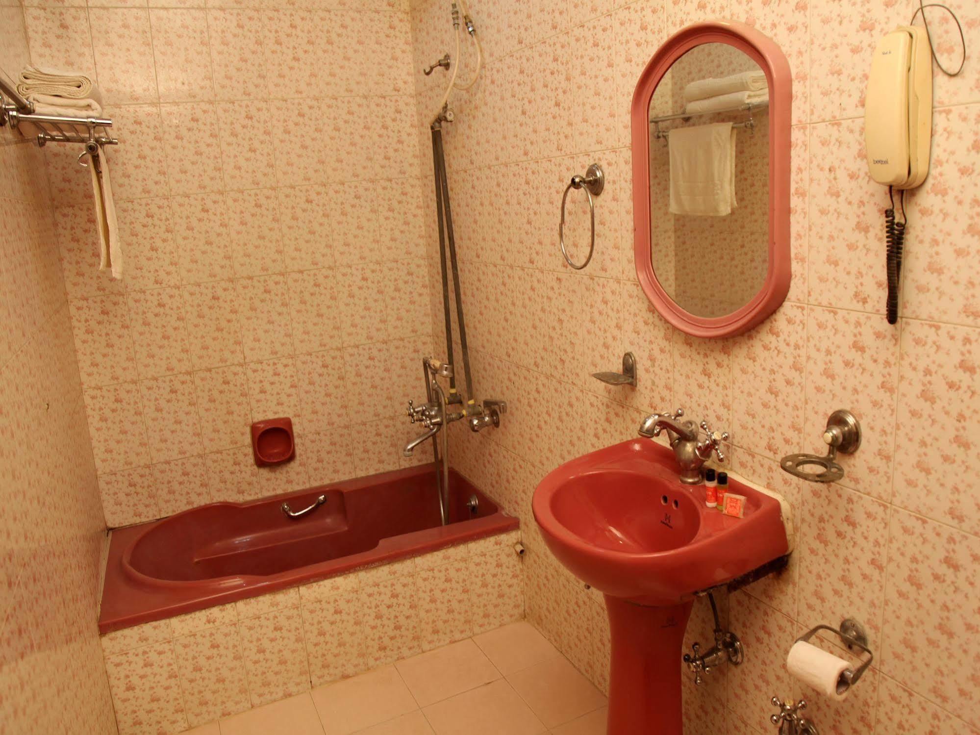 Hotel Imperial House Allahabad Exterior foto